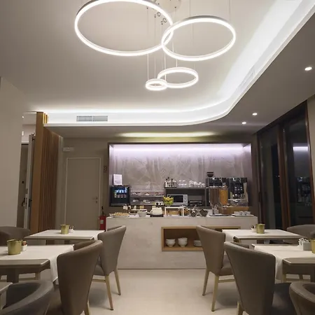 Отель Grappolo D'oro 3*