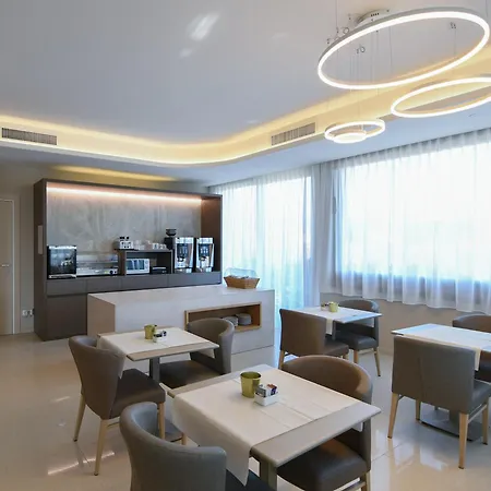 Grappolo D'oro Отель 3*