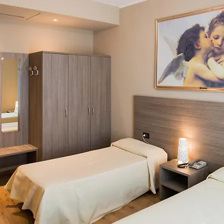 Grappolo D'oro Отель 3*