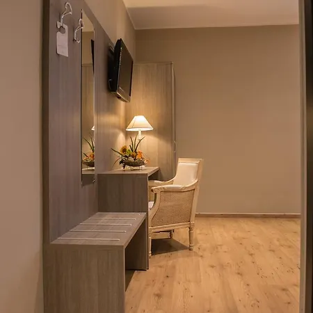 Grappolo D'oro Отель 3*